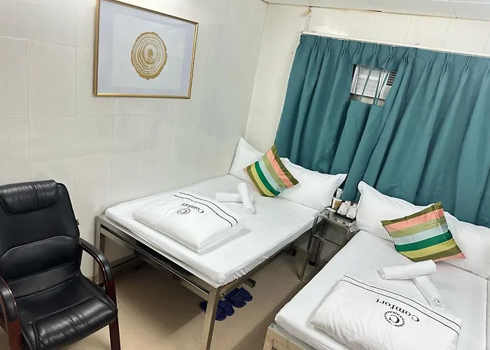 Comfort Guest House - C And E