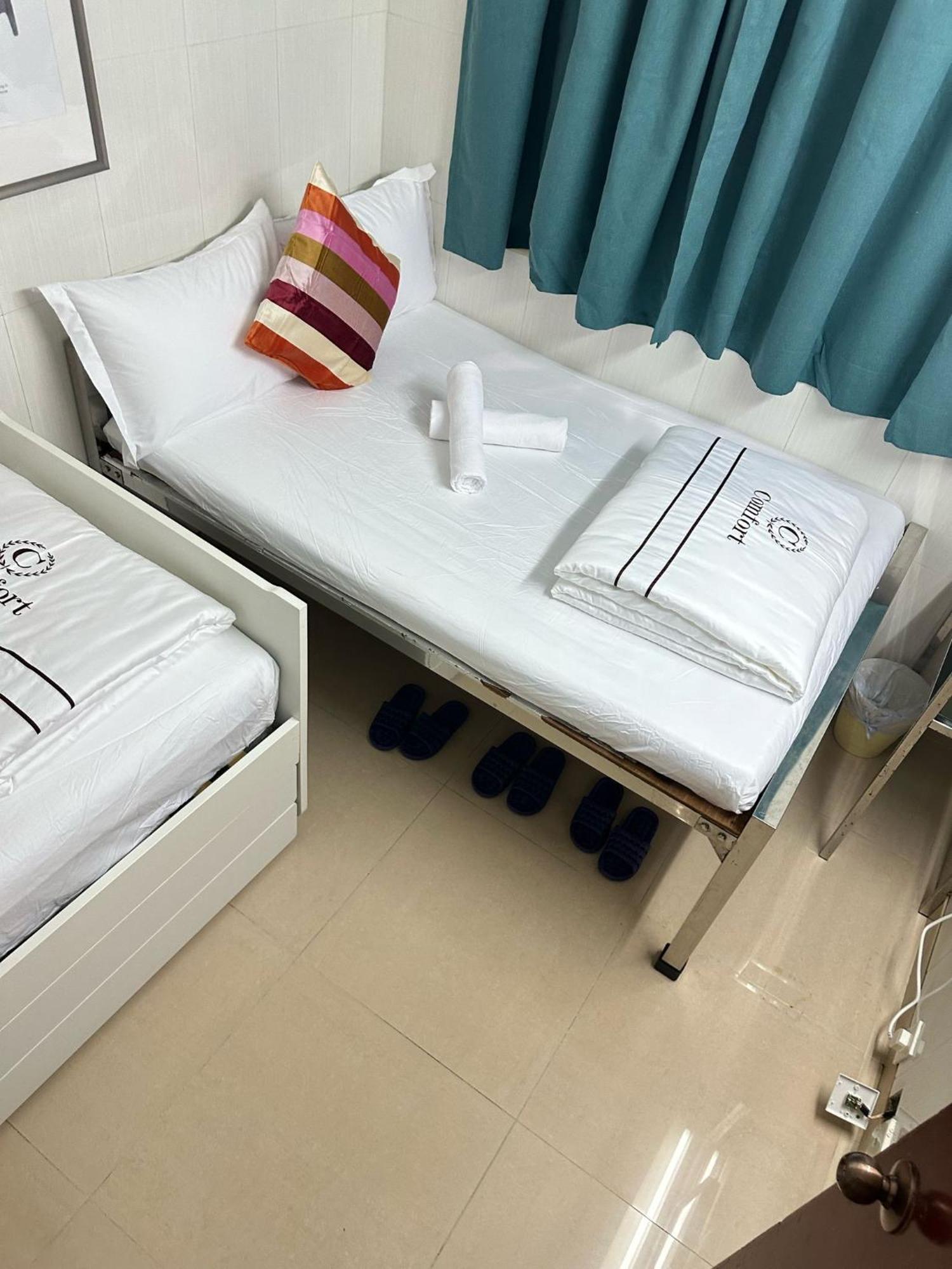 Comfort - C And E Homestay Hong Kong