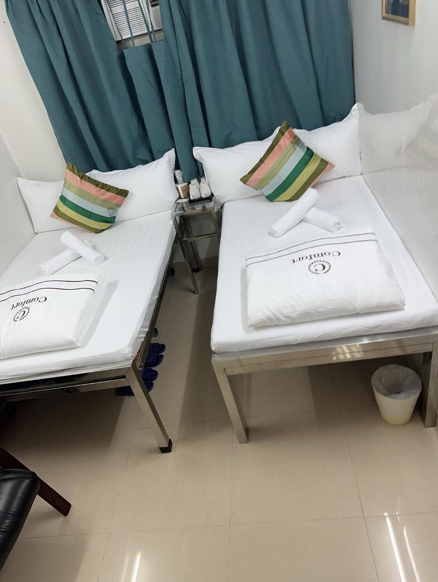 Comfort - C And E Homestay *